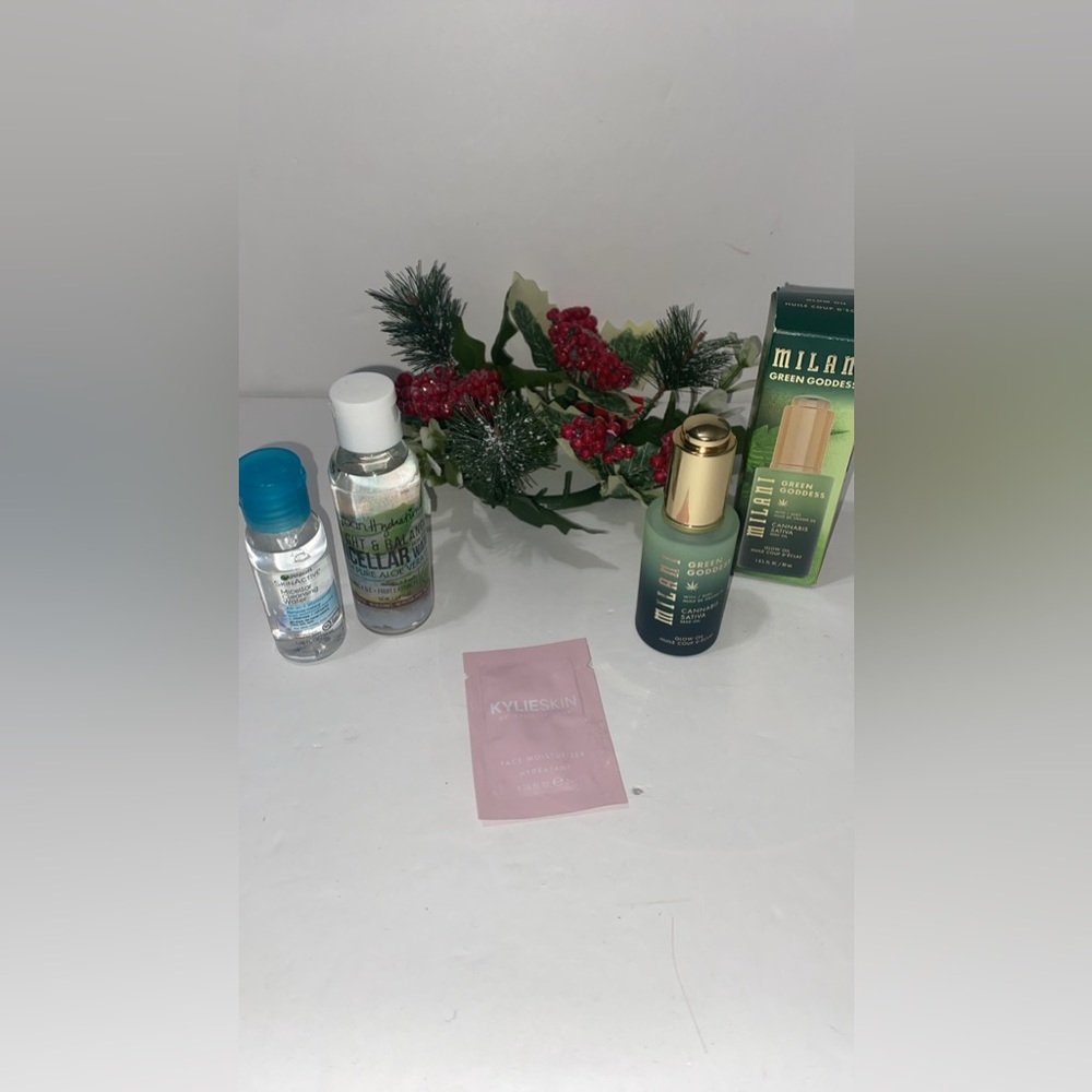 @@MILANI@@ Milani Green Goddess Oil.